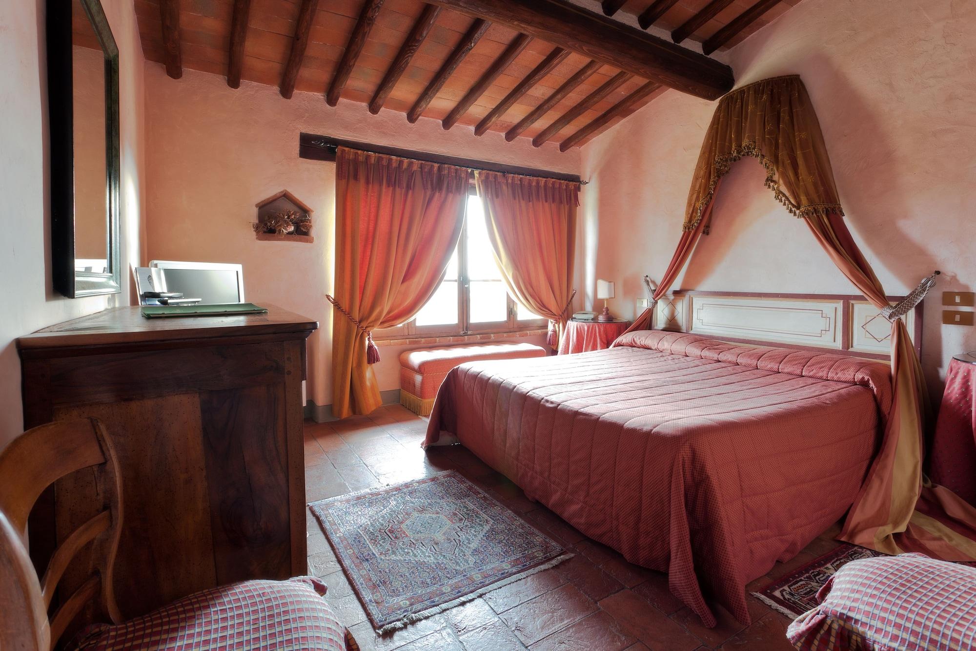Castello Di Spaltenna Exclusive & Hotel